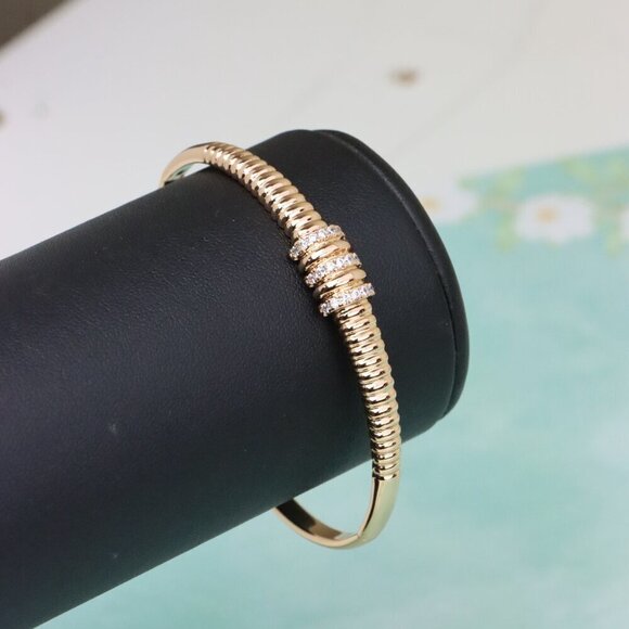 Chic Rose Gold Bangle with Textured Bead Design, XPBL0564 - Picture 4 of 12